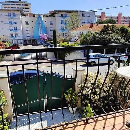 A 200 M De La Fréjus